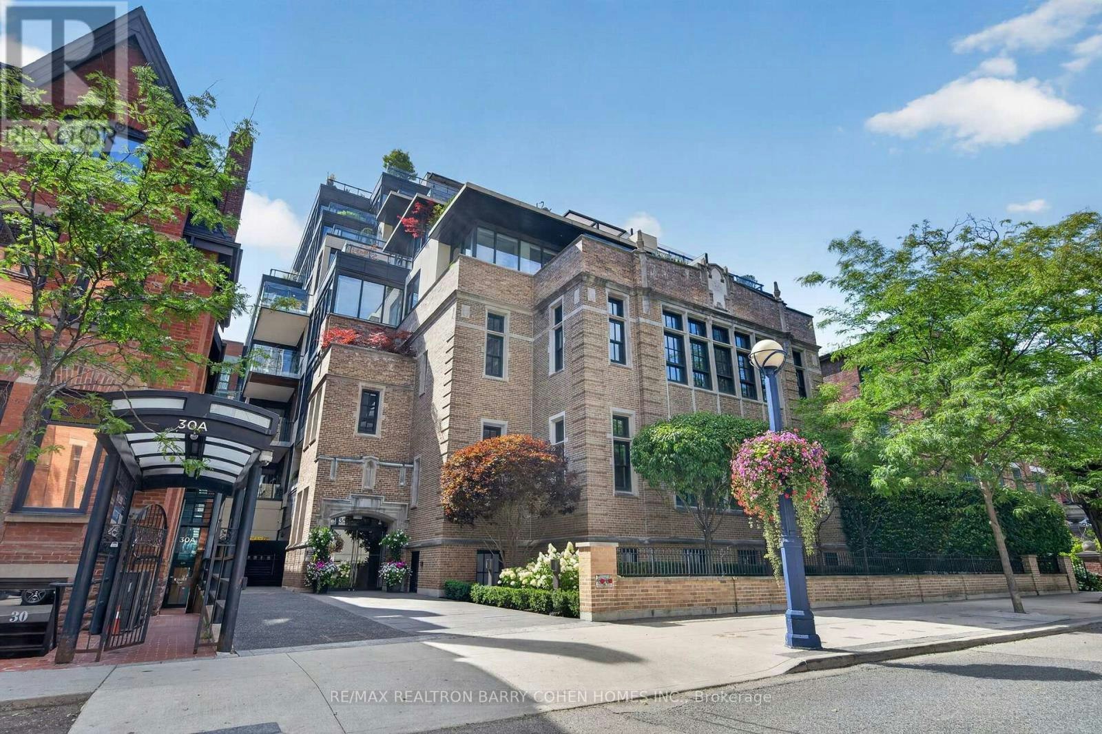 2A-36 Hazelton Avenue, Toronto, ON, M5R 2E2