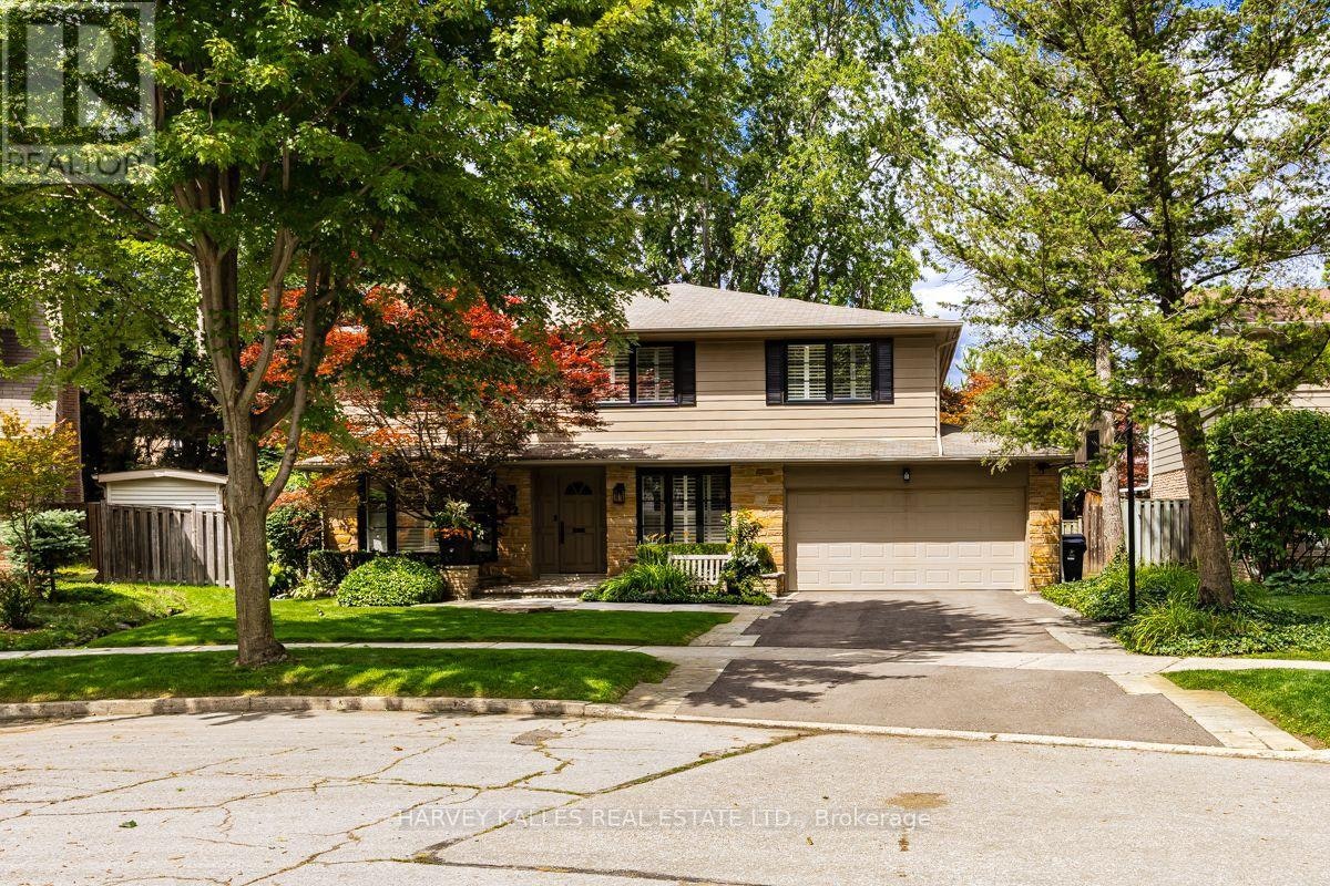 22 Bamboo Grove, Toronto, ON, M3B 2C5