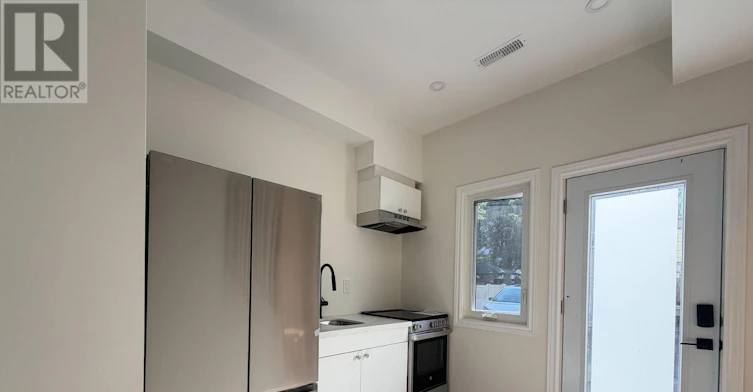 201-356 Huron Street, Toronto, ON, M5S 2G3 - 5