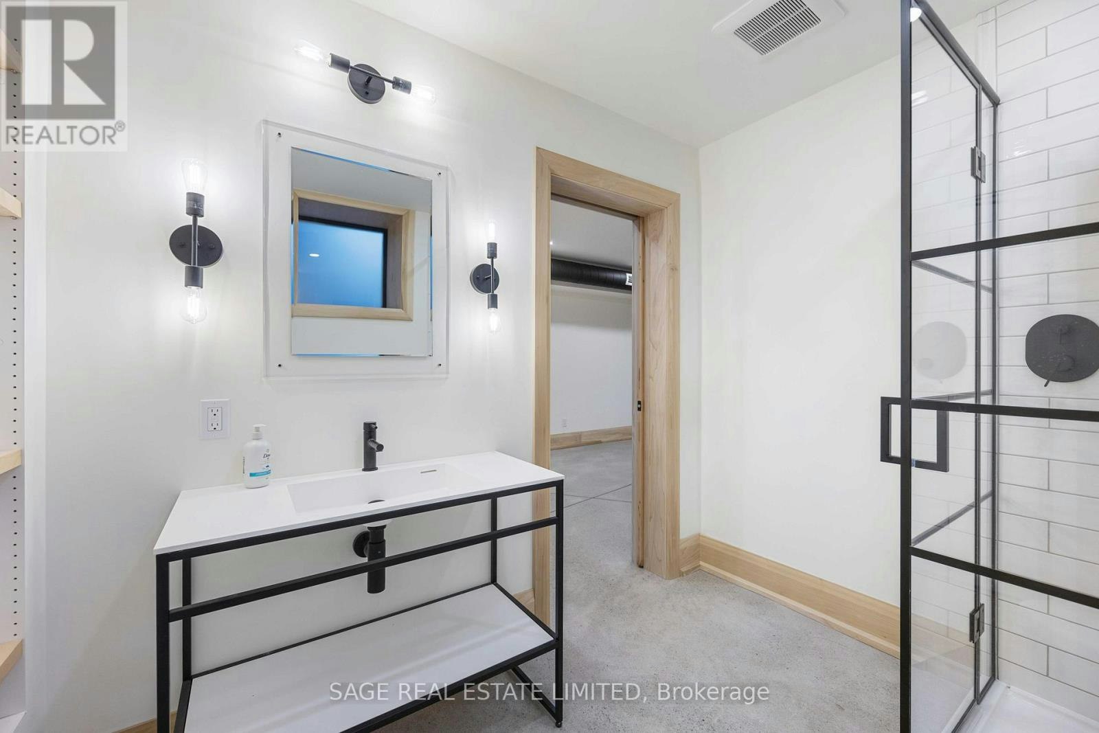 LOWER-67 Shannon Street, Toronto, ON, M6J 2E6 - 21