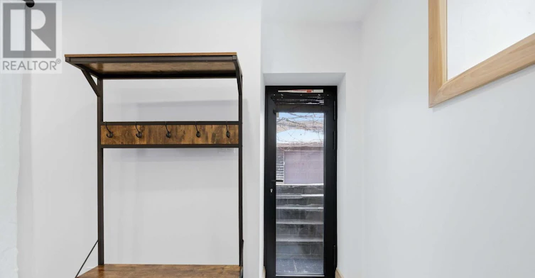 LOWER-67 Shannon Street, Toronto, ON, M6J 2E6 - 4