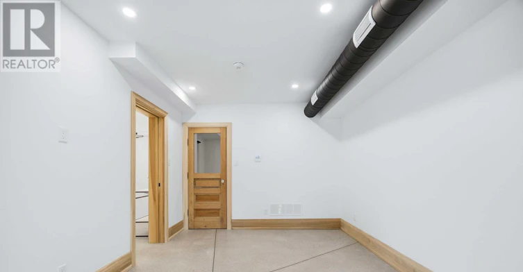 LOWER-67 Shannon Street, Toronto, ON, M6J 2E6 - 11