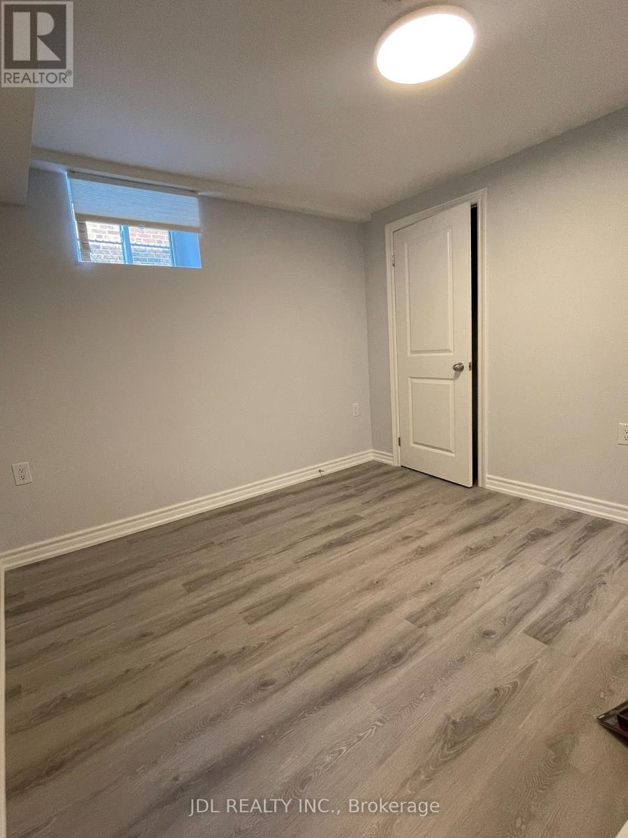 29 Summerglade Drive, Toronto, ON, M1S 1W8 - 7