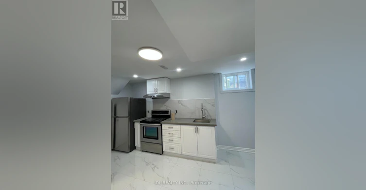 29 Summerglade Drive, Toronto, ON, M1S 1W8 - 4