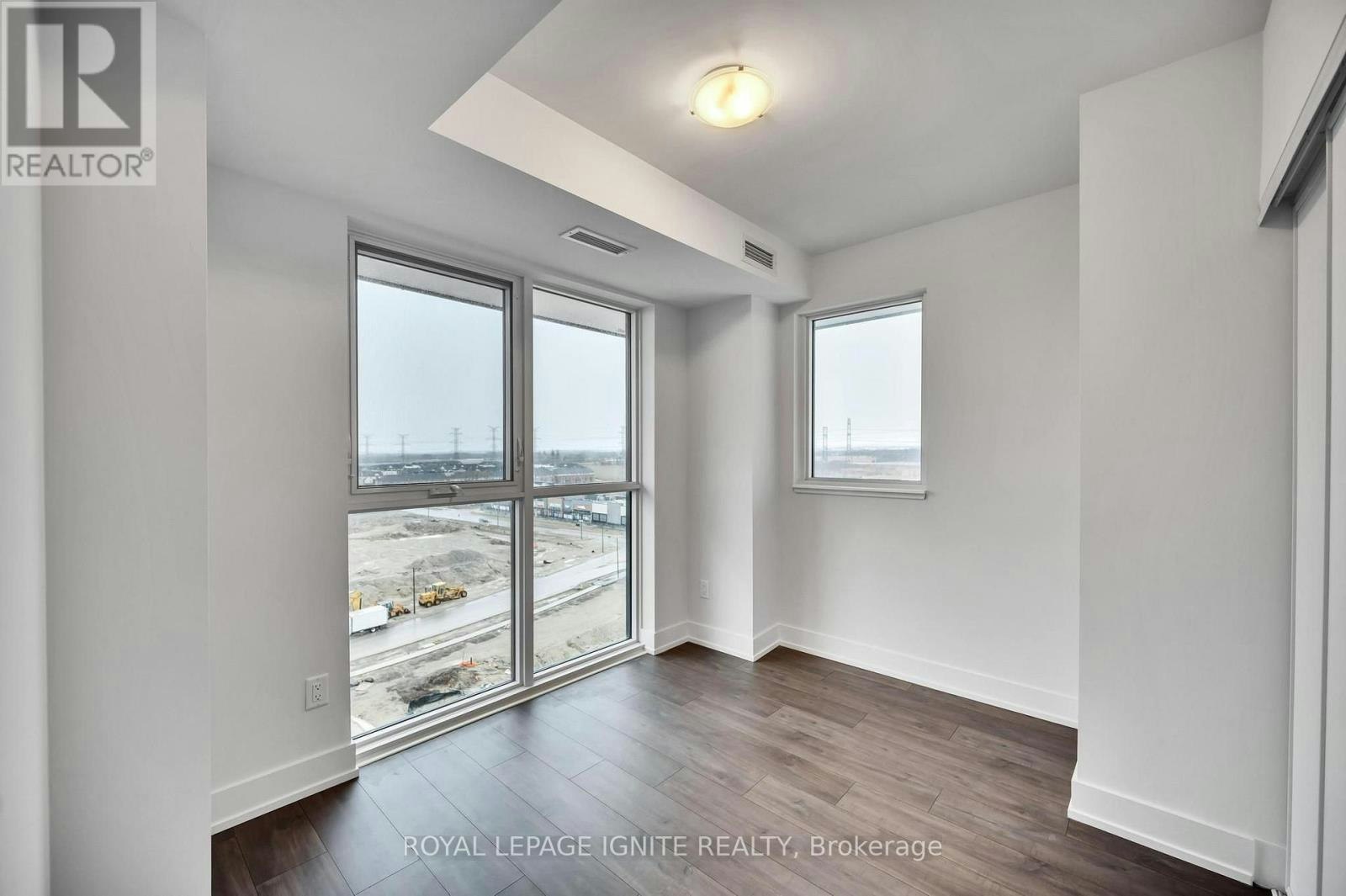905-2550 Simcoe Street N, Oshawa, ON, L1L 0R5 - 14