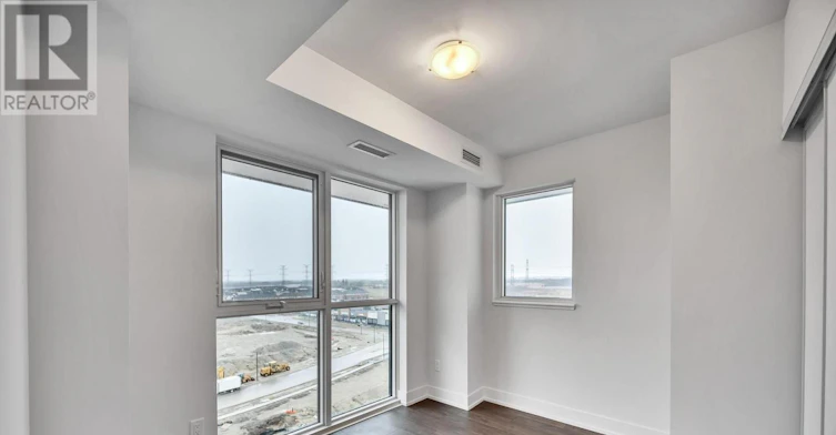 905-2550 Simcoe Street N, Oshawa, ON, L1L 0R5 - 14