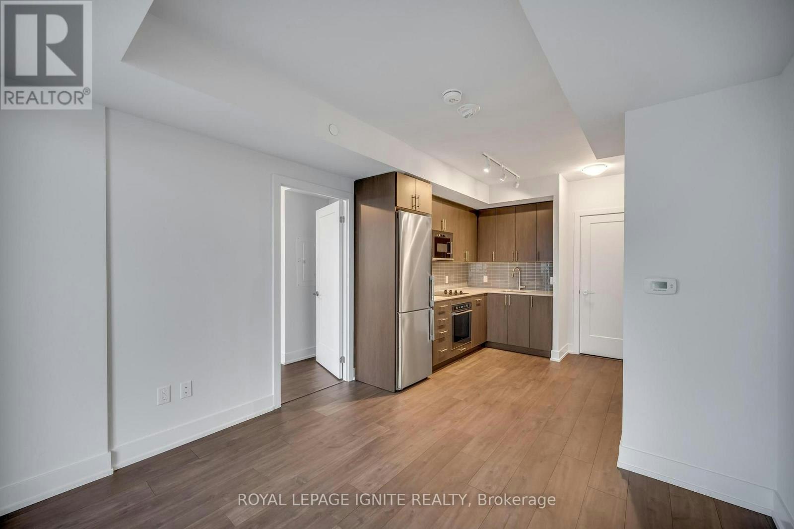 905-2550 Simcoe Street N, Oshawa, ON, L1L 0R5 - 10