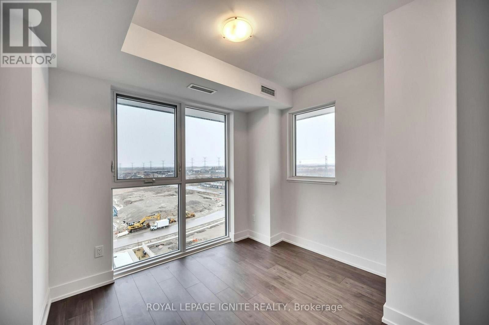 905-2550 Simcoe Street N, Oshawa, ON, L1L 0R5 - 19