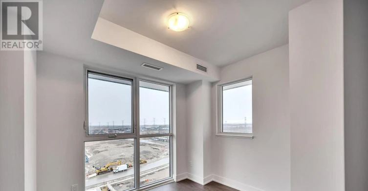 905-2550 Simcoe Street N, Oshawa, ON, L1L 0R5 - 19