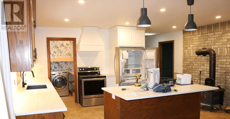 10660 Springerhill Road, Bayham, ON, N5H 2R3 - 10
