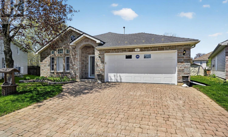 24 Regency Place
