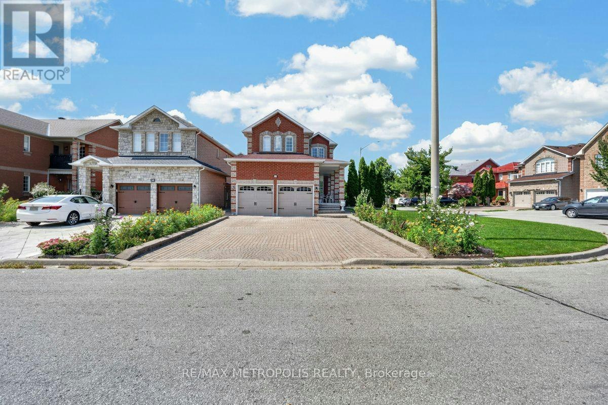 BSMT-32 Summerlea Street, Markham, ON, L3S 4H7