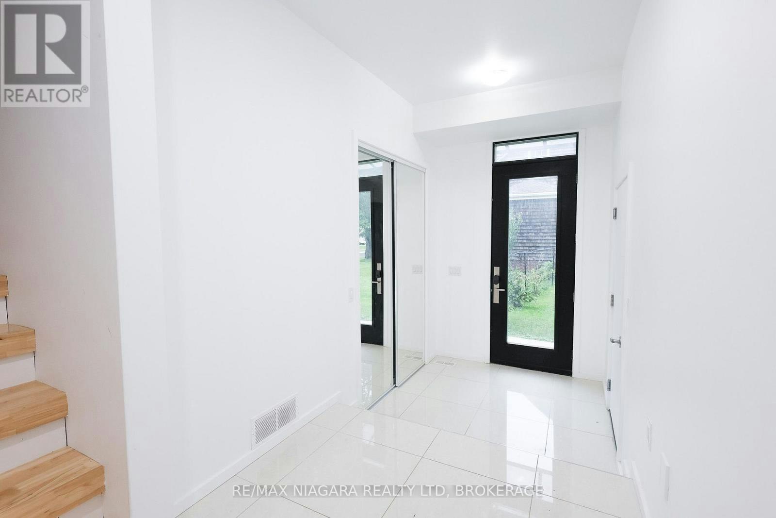 72 First Street, Welland, ON, L3B 4R9 - 3