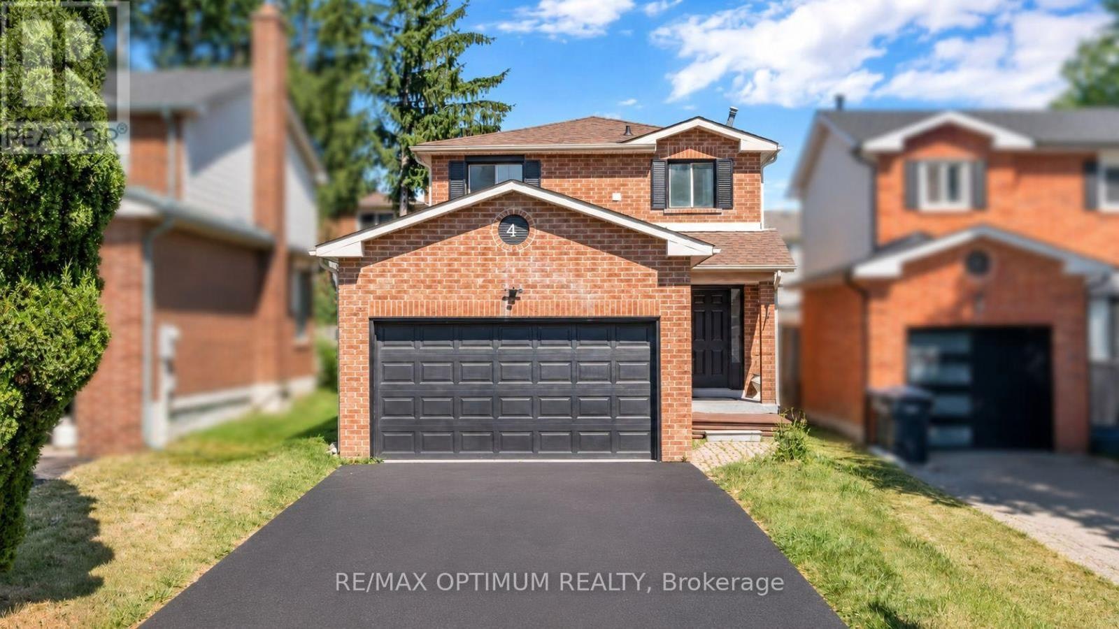 4 Lawnview Court, Brampton, ON, L7G 1T4