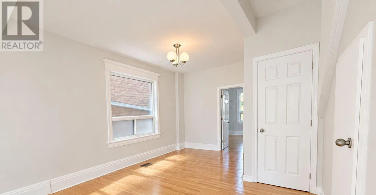 MAIN FL-184 Franklin Avenue, Toronto, ON, M6P 3Y8 - 3
