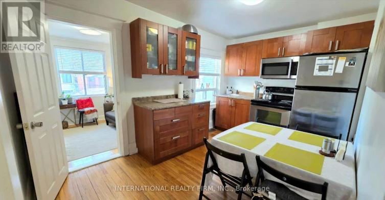 2-75 Auburn Avenue, Toronto, ON, M6H 2L8 - 5