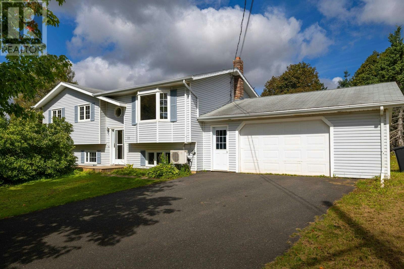 33 Amanda Drive, Charlottetown, PE, C1C 0A1