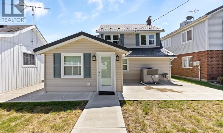 853 Lawrence Avenue