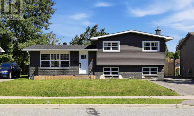 122 Boundary Road