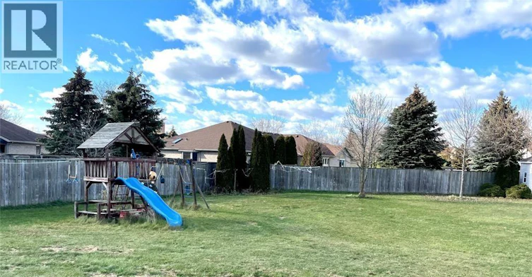 729 Donjon Court, Windsor, ON, N9G 2W3 - 26
