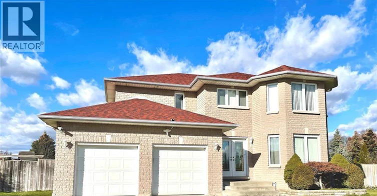 729 Donjon Court, Windsor, ON, N9G 2W3