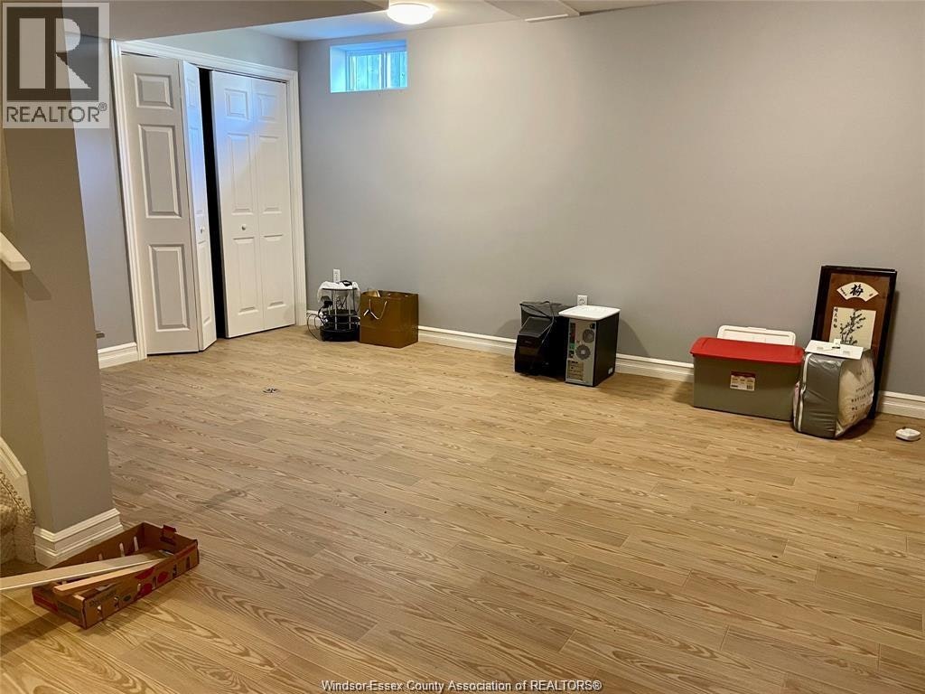 729 Donjon Court, Windsor, ON, N9G 2W3 - 22