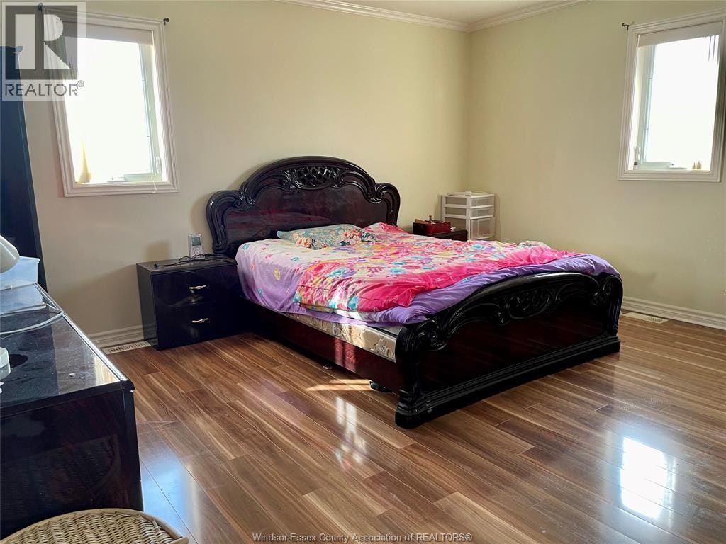 729 Donjon Court, Windsor, ON, N9G 2W3 - 18