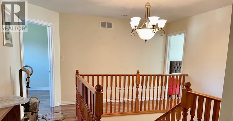 729 Donjon Court, Windsor, ON, N9G 2W3 - 16