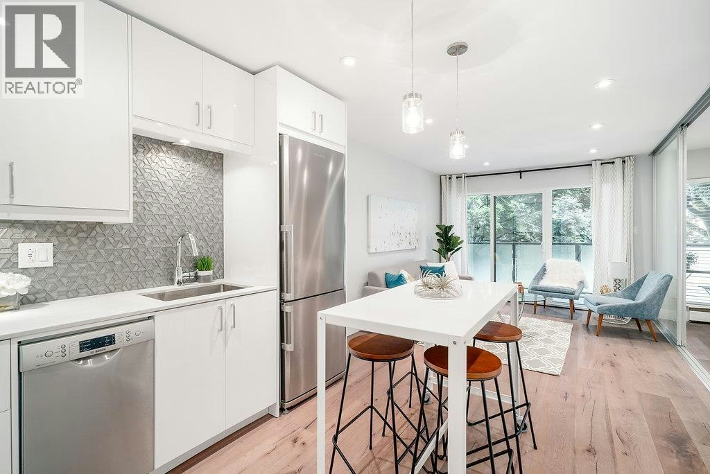 208-1425 Cypress Street, Vancouver, BC, V6J 3L1