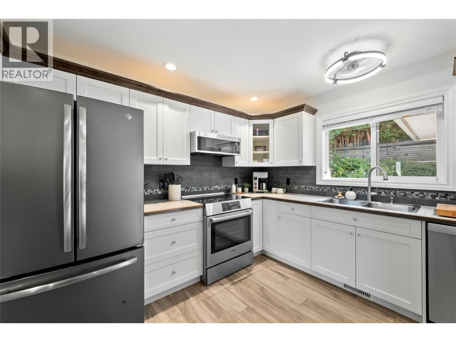 710 SE 17 Street, Salmon Arm, BC, V1E 1W2 - 34
