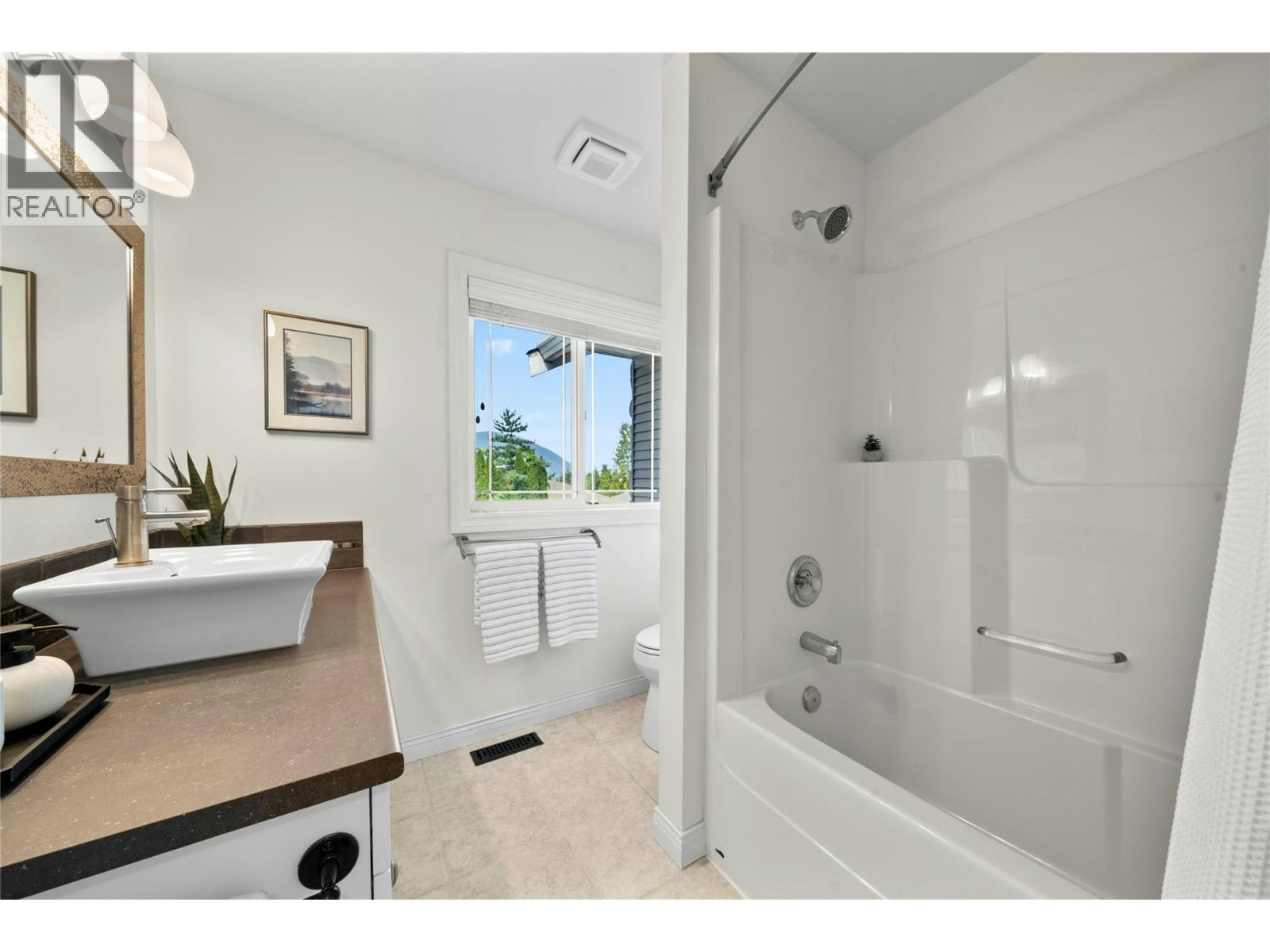 710 SE 17 Street, Salmon Arm, BC, V1E 1W2 - 47