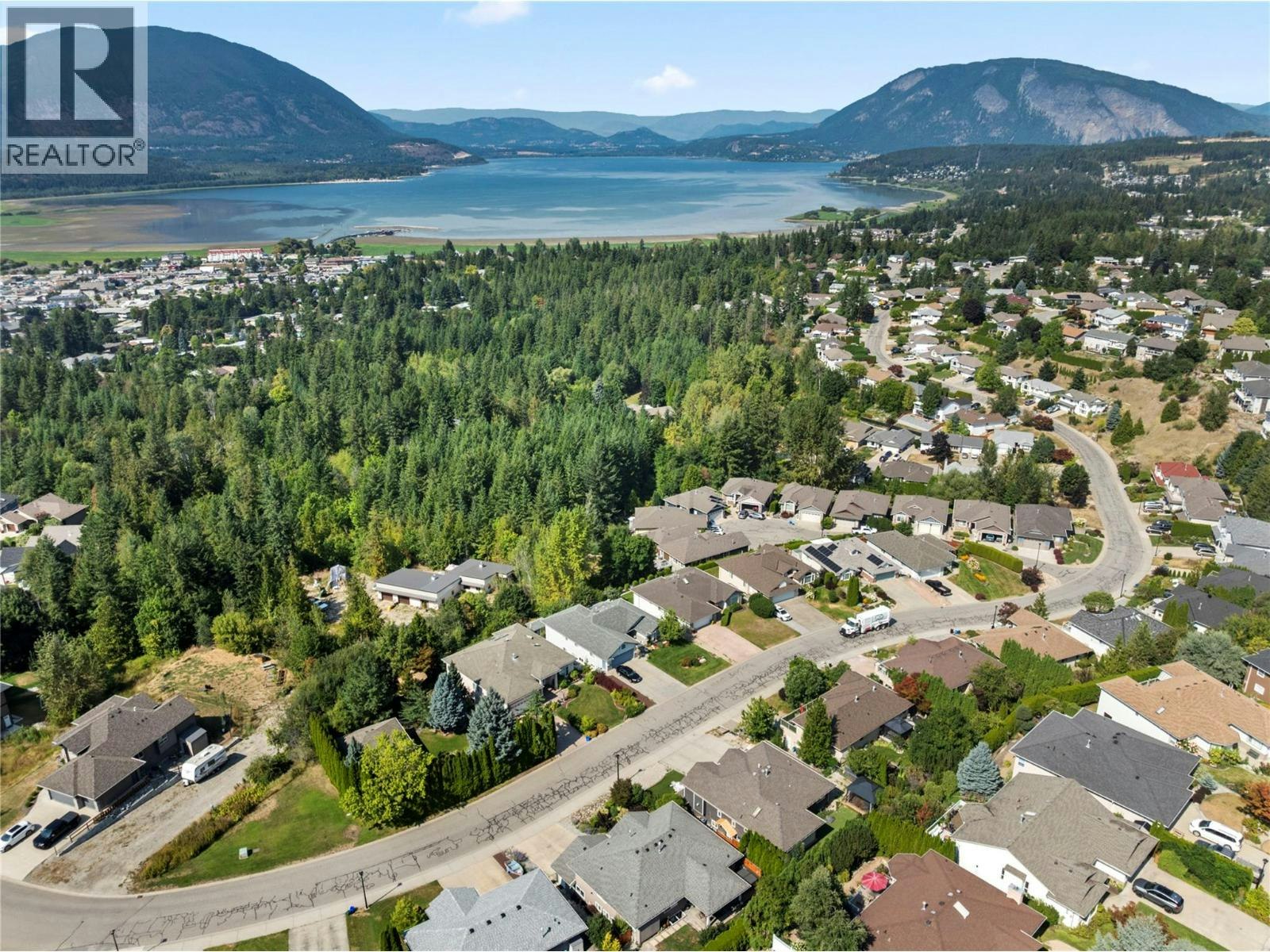 710 SE 17 Street, Salmon Arm, BC, V1E 1W2 - 71