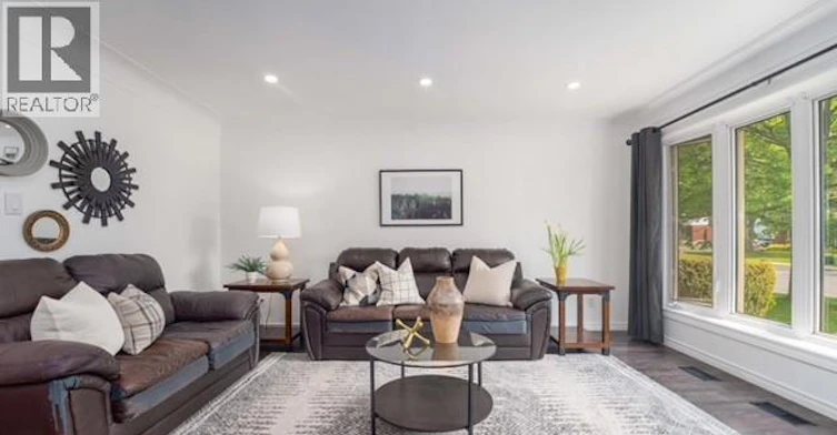 UPPER-48 Mcdonald Avenue, Cambridge, ON, N1R 4J2 - 2