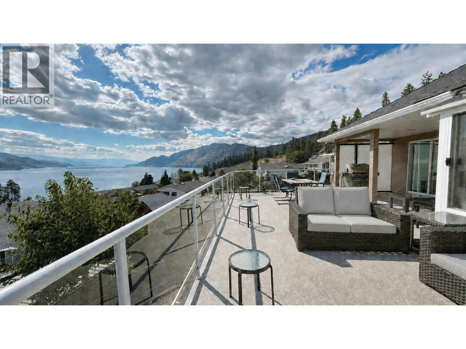 6519 Sherburn Road, Peachland, BC, V0H 1X0