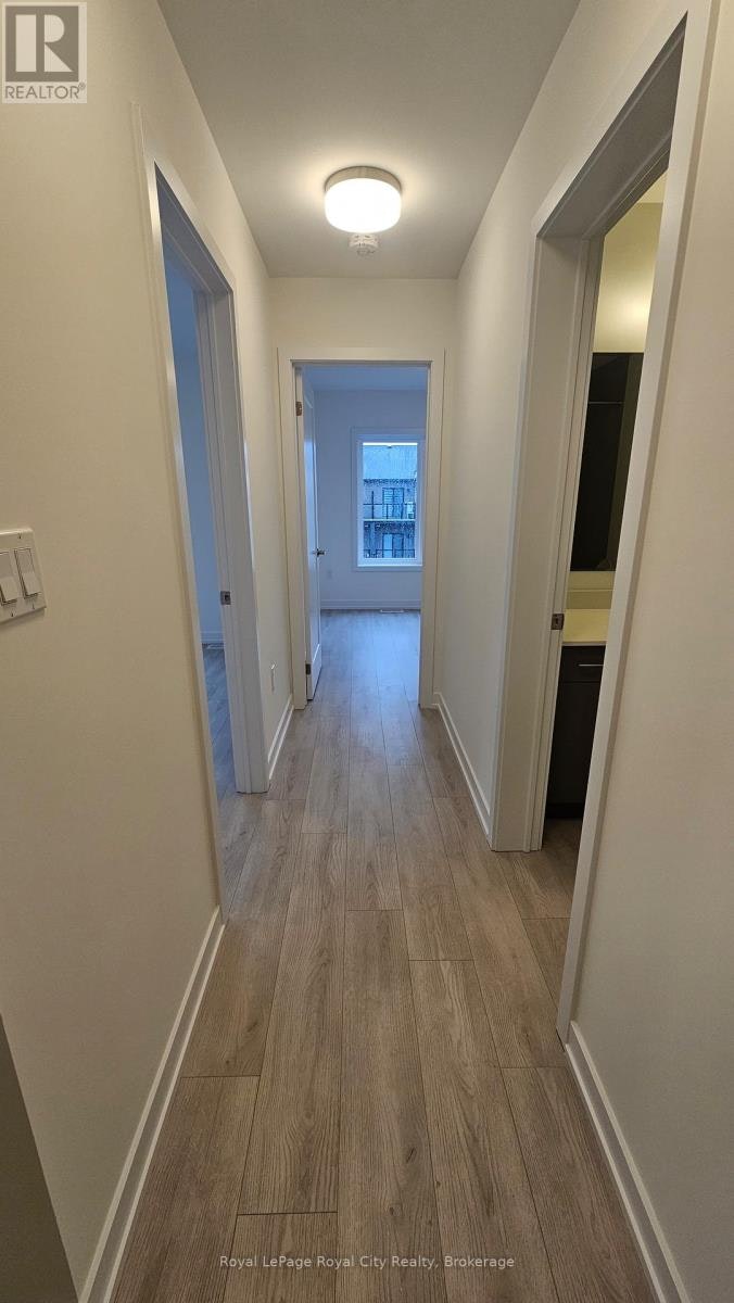 70-42 Lowes Road W, Guelph, ON, N1G 0H6 - 12