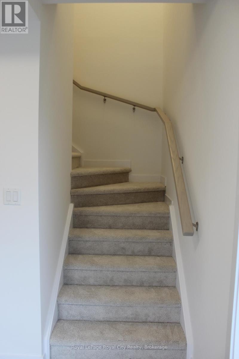 70-42 Lowes Road W, Guelph, ON, N1G 0H6 - 11