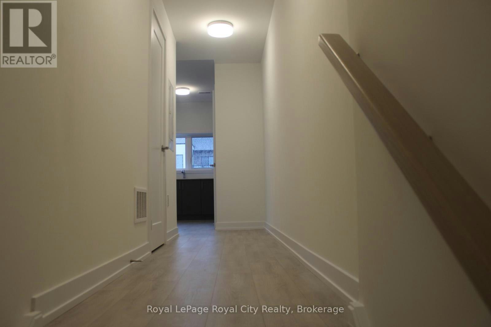 70-42 Lowes Road W, Guelph, ON, N1G 0H6 - 4