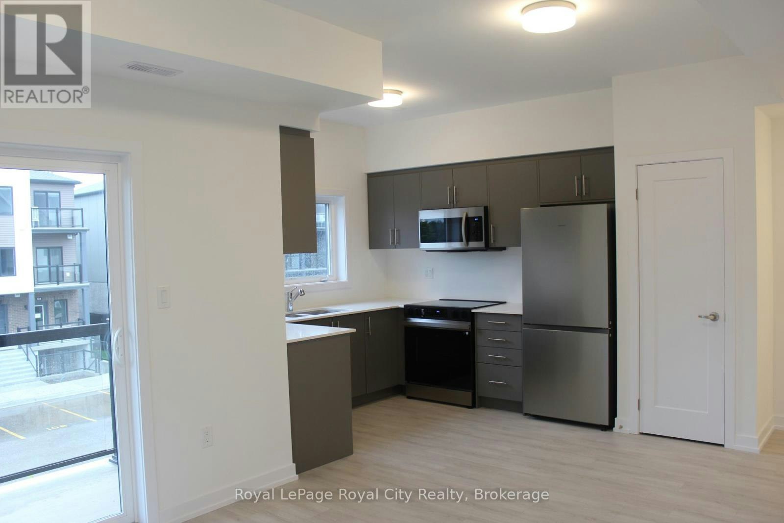 70-42 Lowes Road W, Guelph, ON, N1G 0H6 - 8