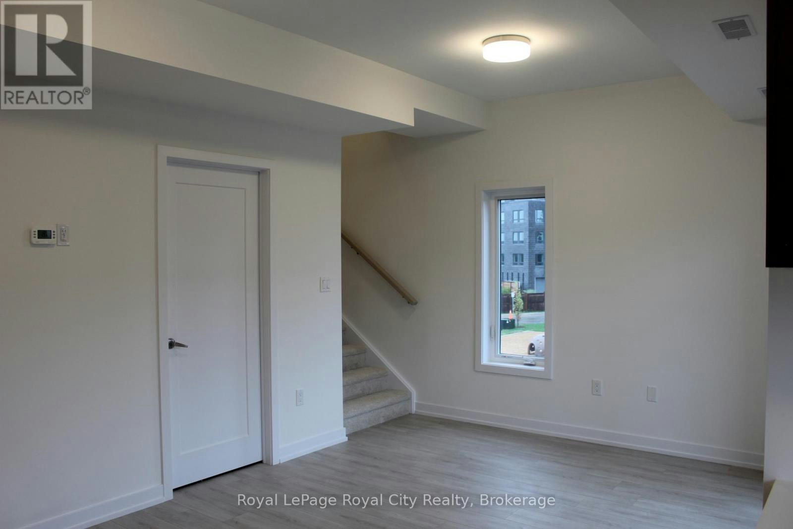 70-42 Lowes Road W, Guelph, ON, N1G 0H6 - 10