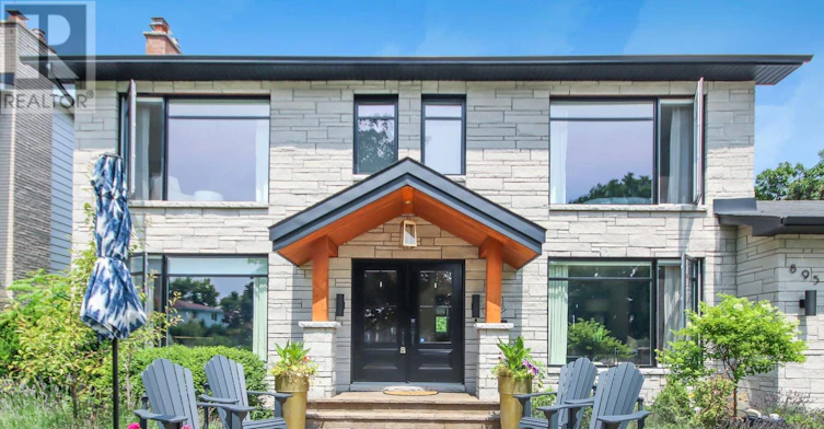 895 Dresden Crescent, Ottawa, ON, K2B 5H8 - 2