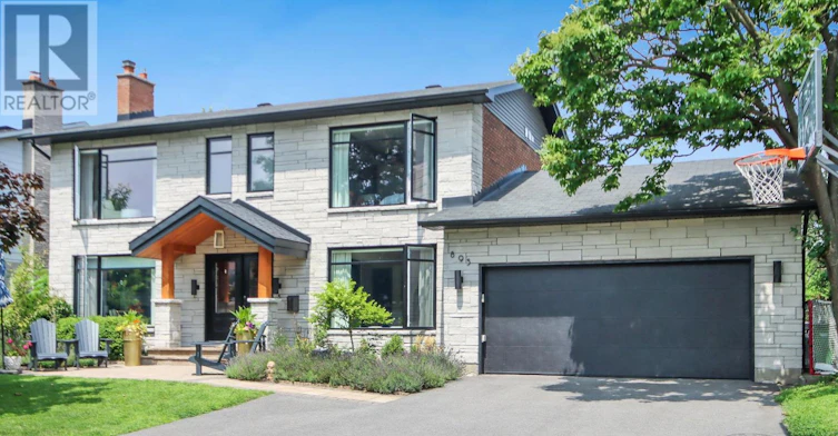 895 Dresden Crescent, Ottawa, ON, K2B 5H8