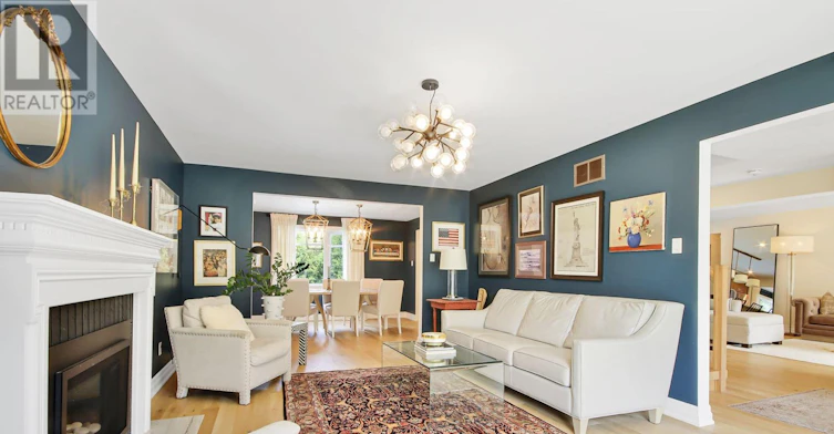 895 Dresden Crescent, Ottawa, ON, K2B 5H8 - 4