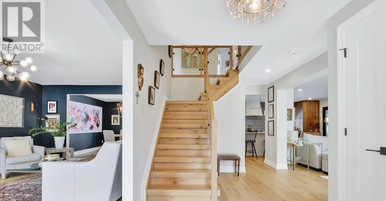 895 Dresden Crescent, Ottawa, ON, K2B 5H8 - 3