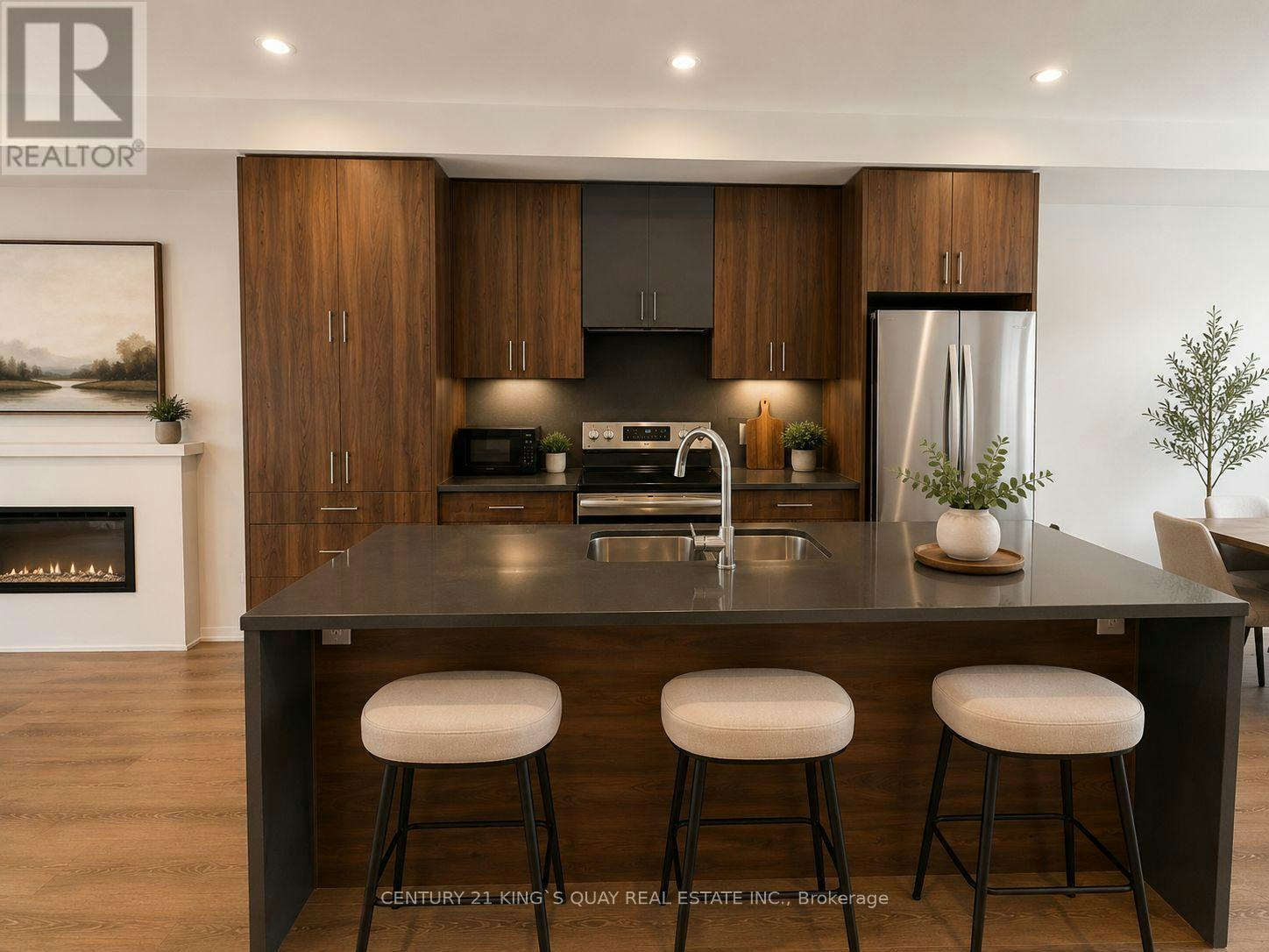 53 Helmkay Avenue, Richmond Hill, ON, M4G 1J7 - 5