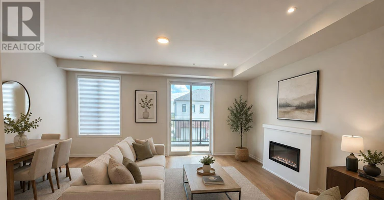 53 Helmkay Avenue, Richmond Hill, ON, M4G 1J7 - 2