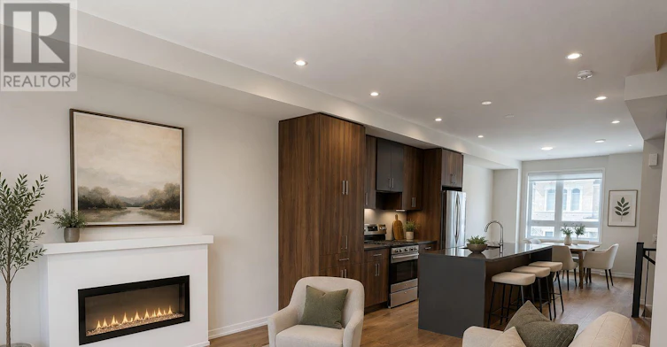 53 Helmkay Avenue, Richmond Hill, ON, M4G 1J7 - 3