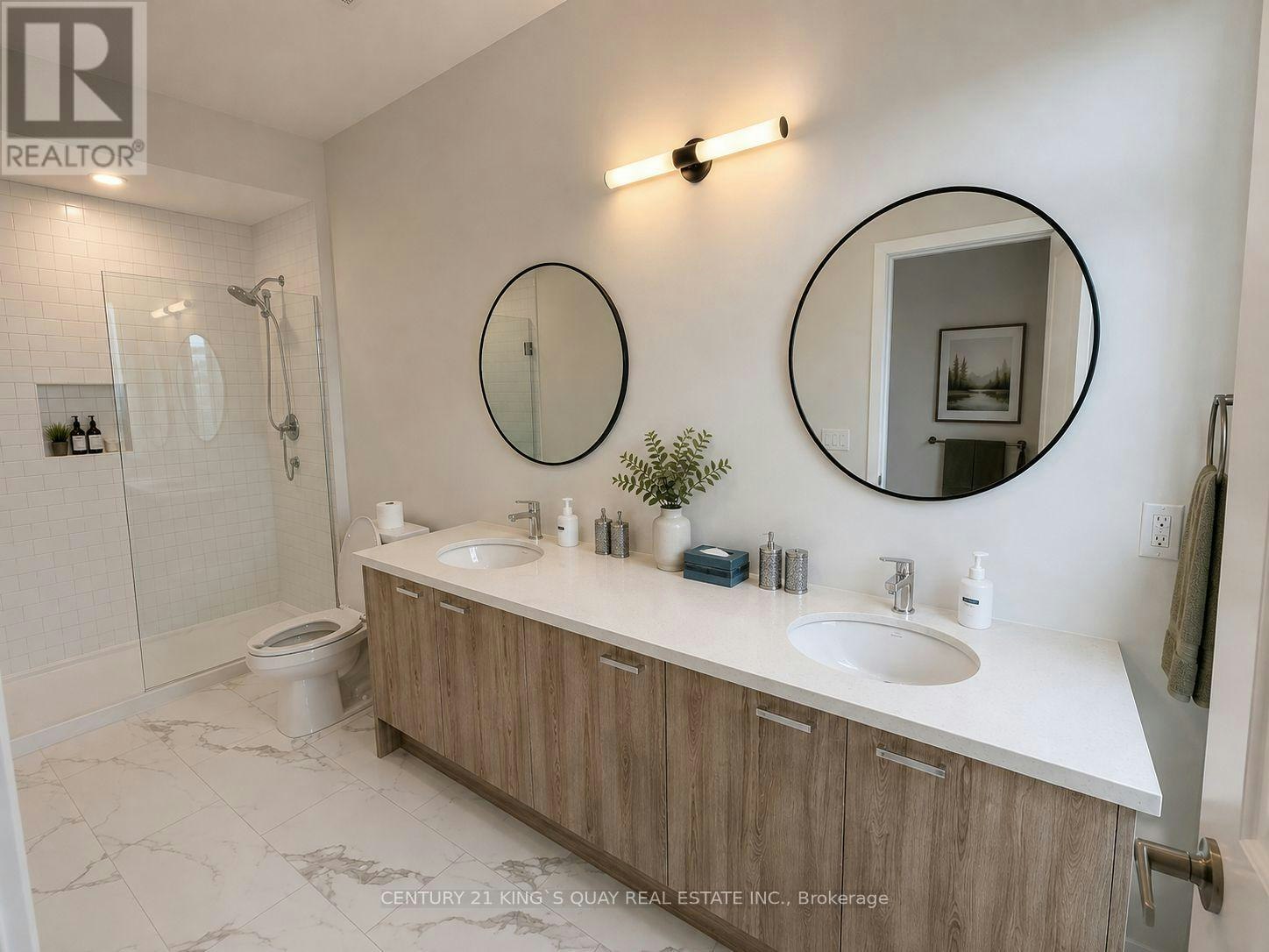 53 Helmkay Avenue, Richmond Hill, ON, M4G 1J7 - 8