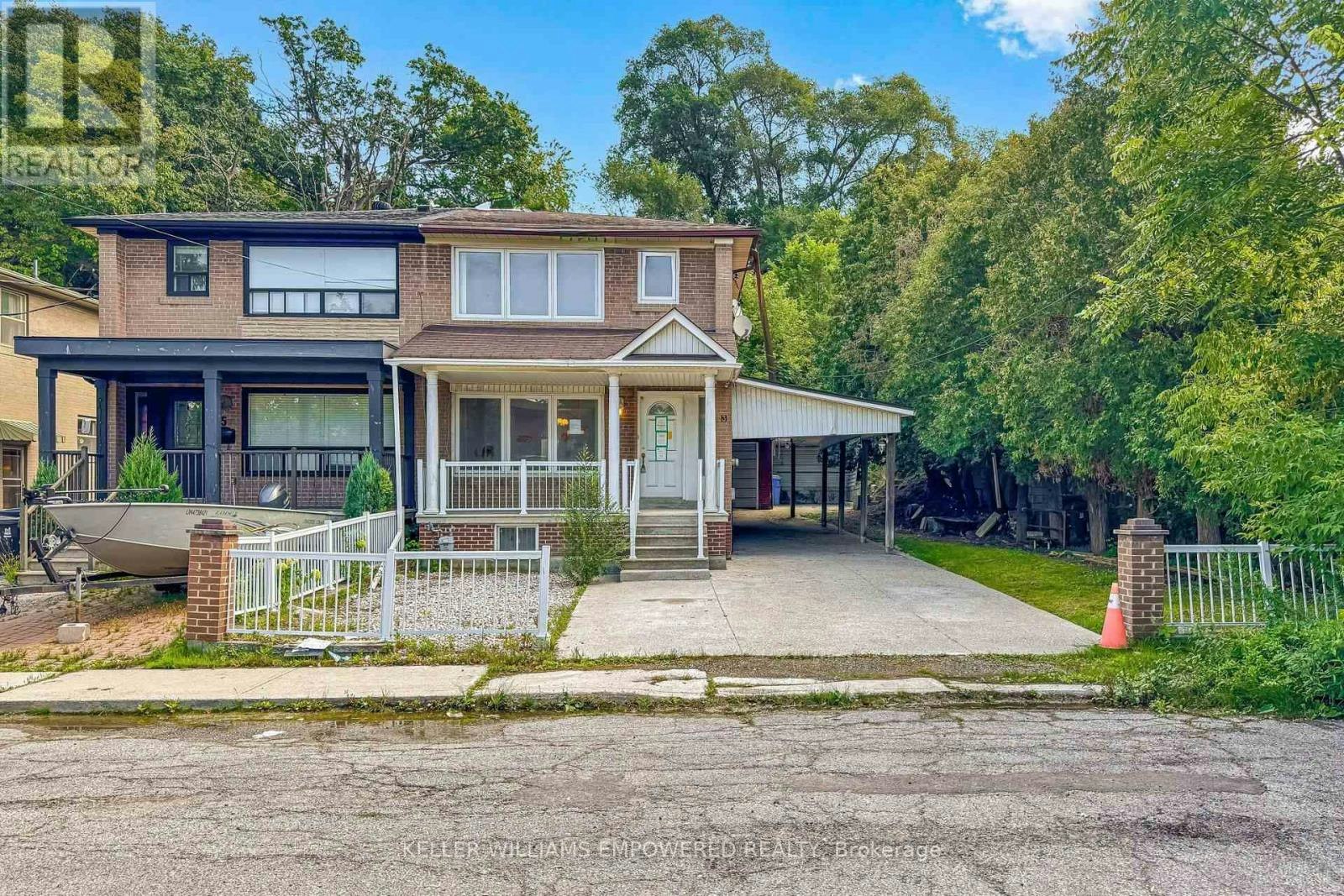 3 Hilldale Road, Toronto, ON, M6N 3Y1