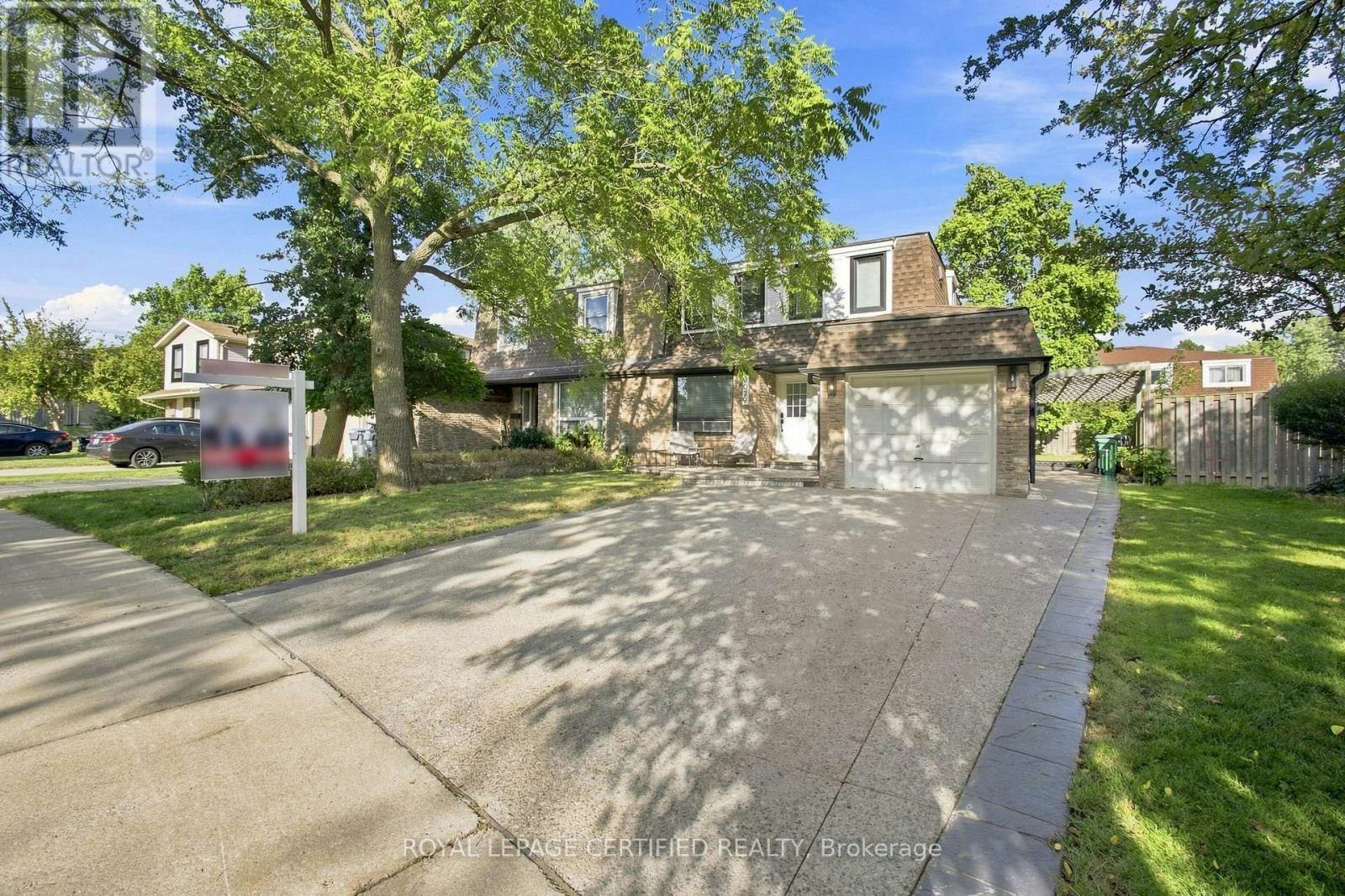 3029 Oslo Crescent, Mississauga, ON, L5N 1Z8