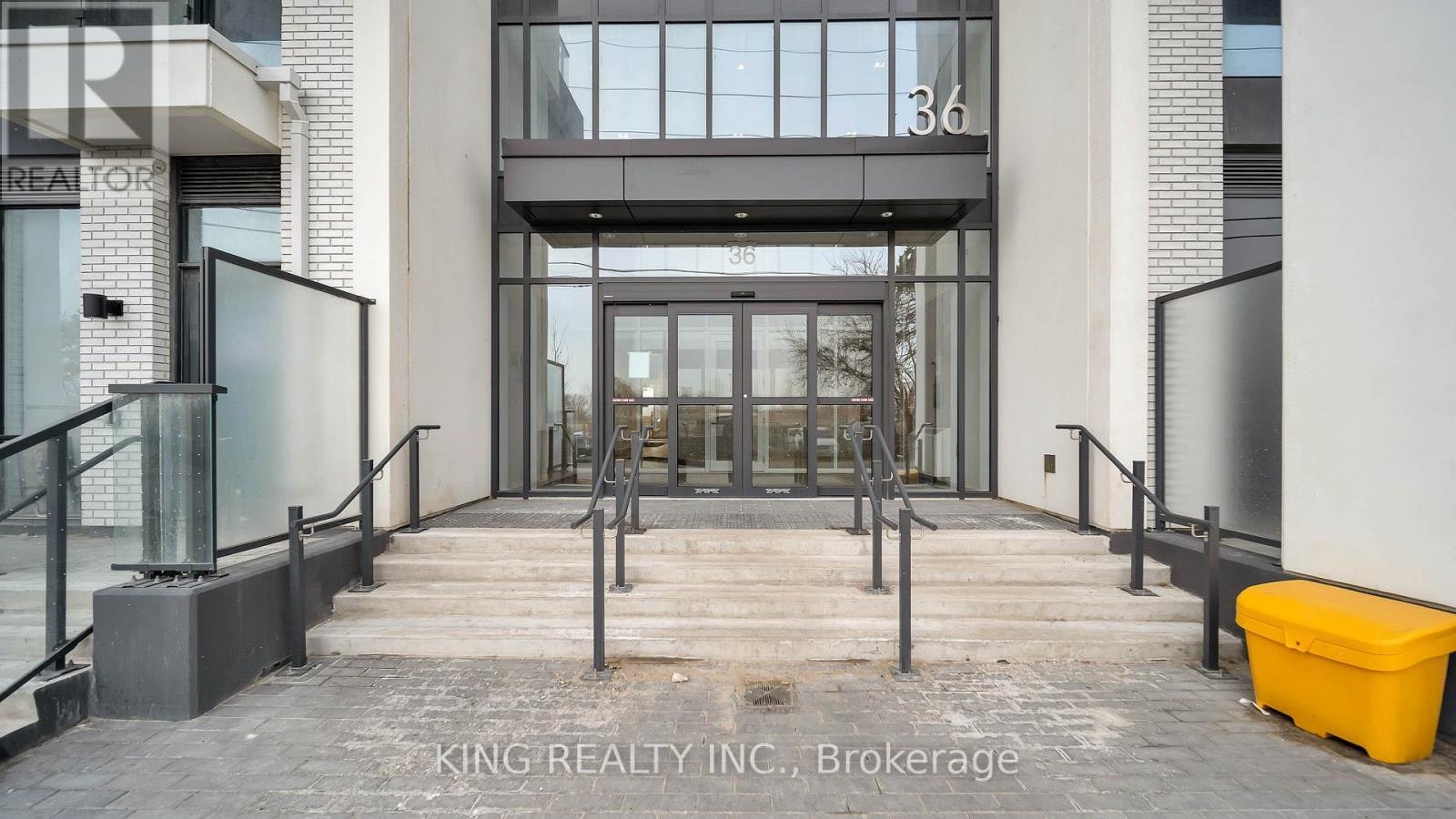 515-36 Zorra Street, Toronto, ON, M8Z 0G5 - 3